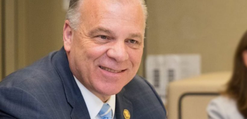 New Jersey Senate President Steve Sweeney opposes a “millionaires tax” and has been instrumental in stalling legislation to legalize marijuana. But sure, the state doesn’t have enough money and needs to raid public workers’ pensions. (Photo Credit: Lbiswim/Wikipedia/CC BY-SA 4.0)