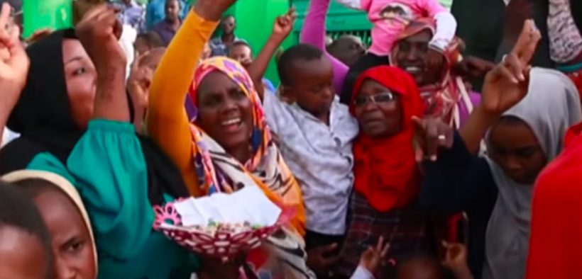 Sudanese civilians celebrate the power-sharing deal struck between Sudan's military and opposition groups. (Photo: YouTube screenshot)