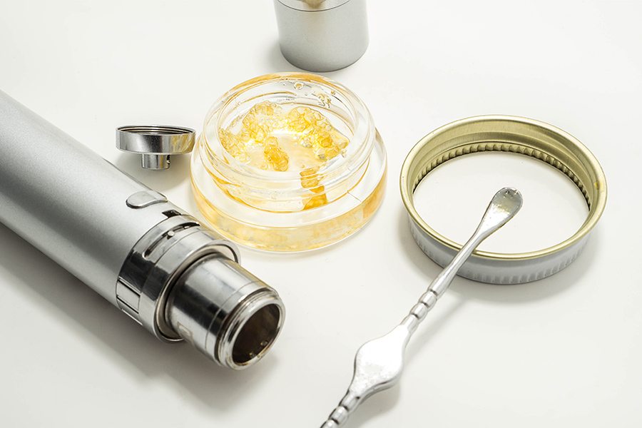 Benefits and Drawbacks of CBD Dabs: What You Need to Know - Citizen Truth