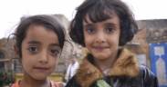 Two sisters in Yemen. (Photo: Rod Waddington)